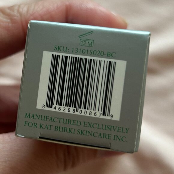 New! Kat Burki Retin-C Treatment Complex - Picture 4 of 7